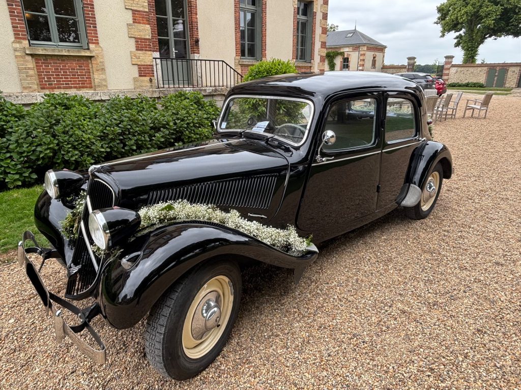 Citroën Traction 1955 pour mariage en Île-de-France