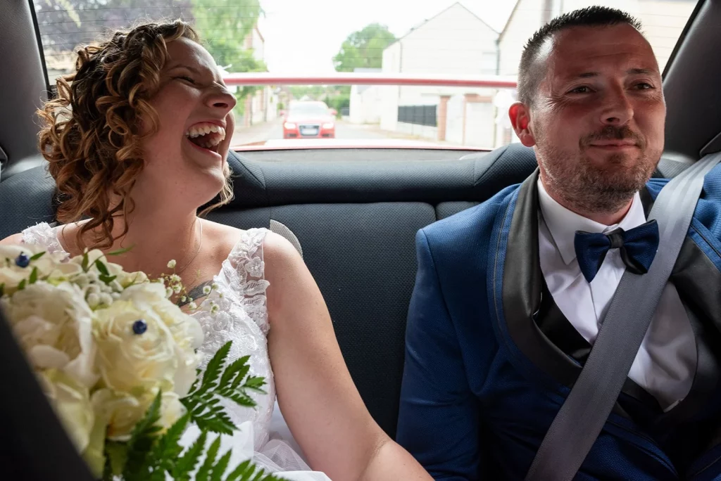 Location de voiture de mariage avec chauffeur : comment ça fonctionne ? 2 voiture ancienne de collection pour mariage Île-de-France