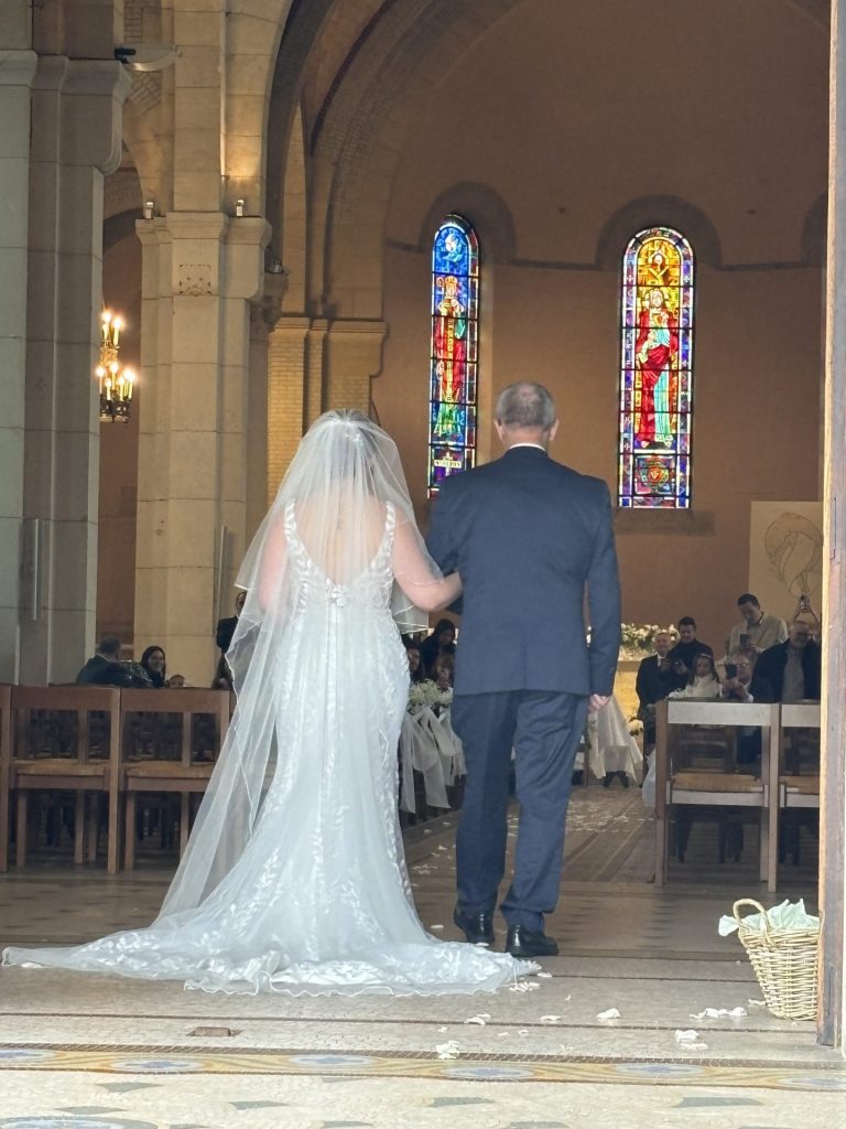 location voiture mariage ceremonie religieuse 77 e1776346523936