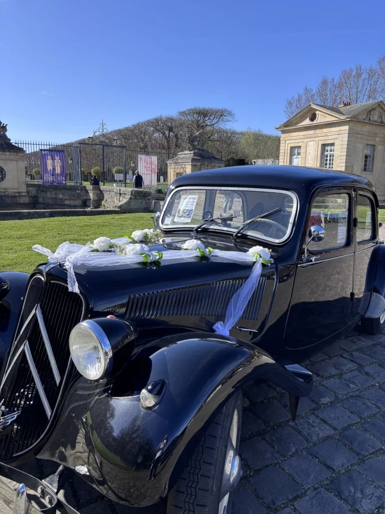 voiture-ancienne-mariage-parc-de-sceaux-paris